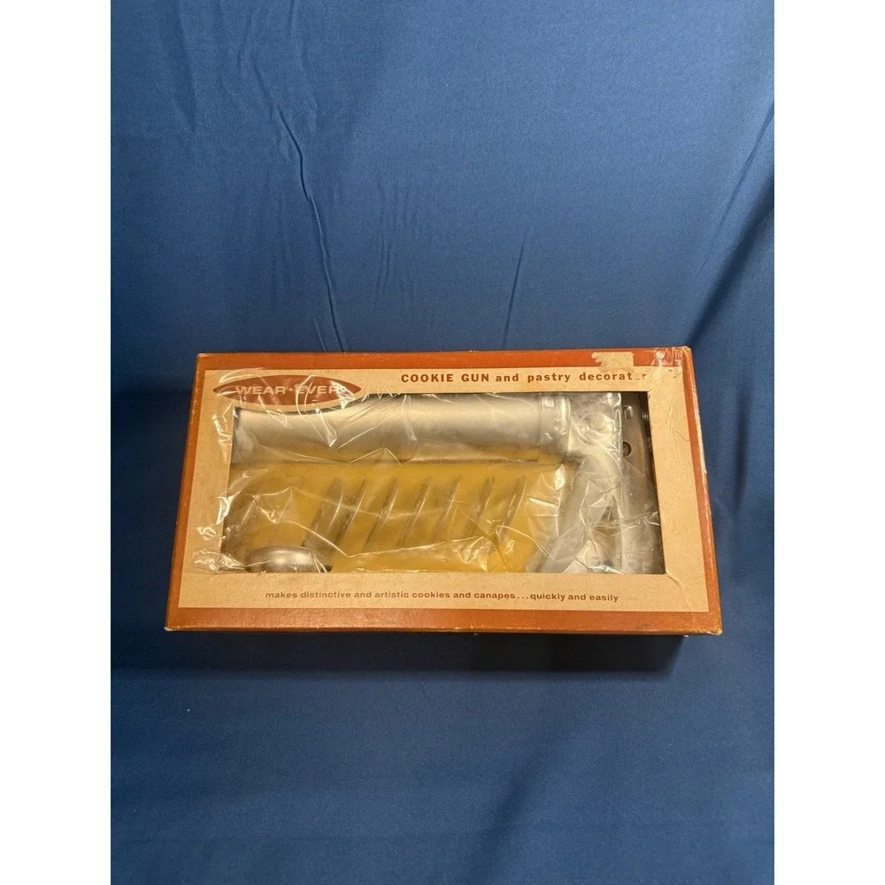 Vintage Wear-Ever Aluminum Cookie Gun and Pastry Decorator Set No. 3365